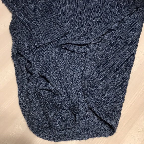 Ladies “Pink Republic” Blue V-Neck Long Sweater - Picture 6 of 12